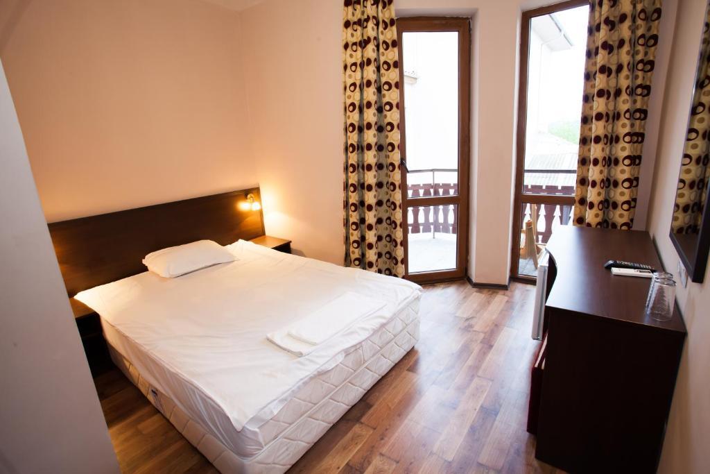 Bisser Hotel - Free Parking - Free Pool Access Balchik Room photo