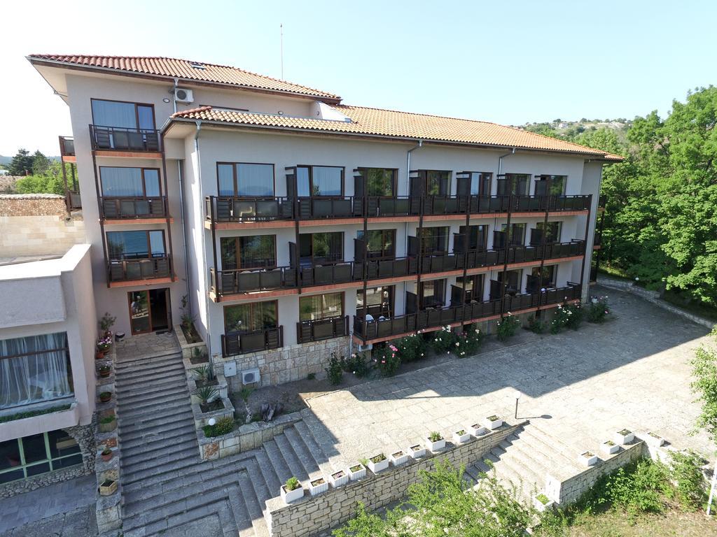 Bisser Hotel - Free Parking - Free Pool Access Balchik Exterior photo